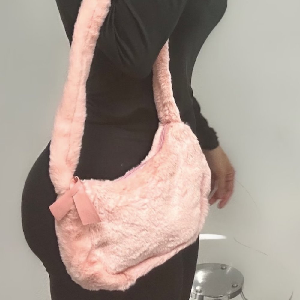 Pink fluffy bag, Plush underarm bag, shoulder bag, Y2K style